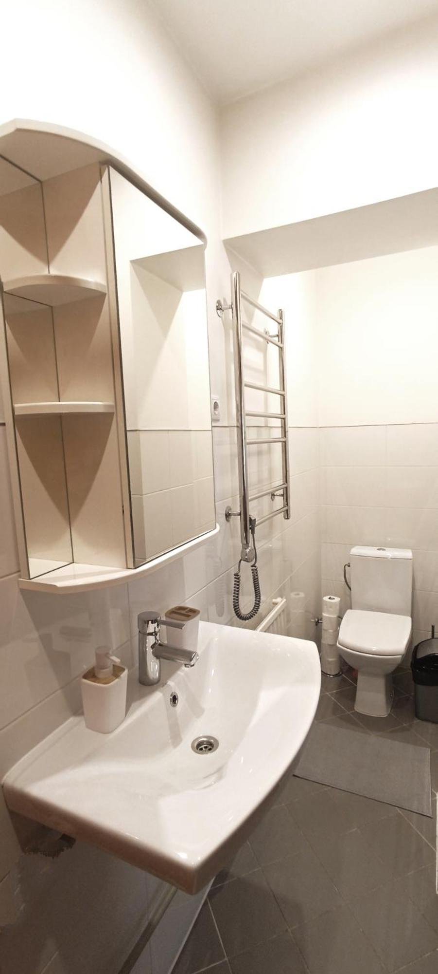 Old Town 2 Bedroom Apartment Near Dome Square & Scenic Waterfront 里加 外观 照片