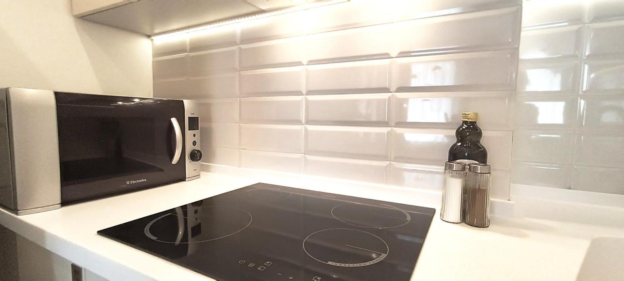 Old Town 2 Bedroom Apartment Near Dome Square & Scenic Waterfront 里加 外观 照片